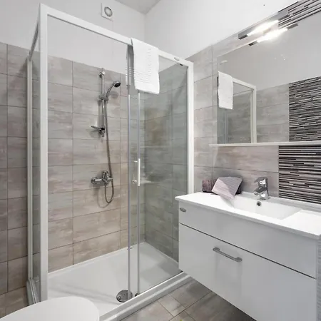 Lejlighed 2 Bedroom Stunning In