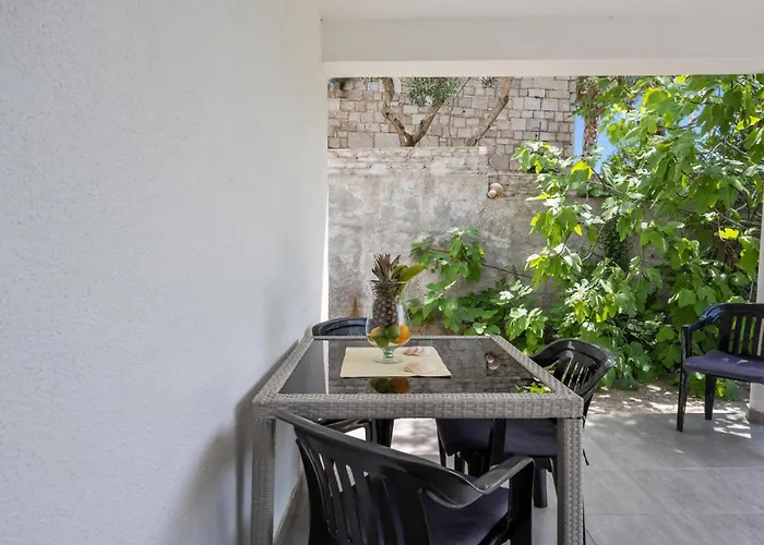 Apartament 2 Bedroom Stunning In