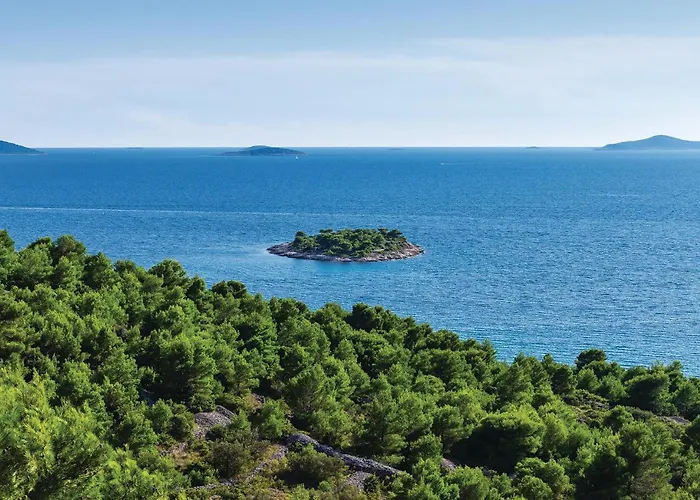 2 Bedroom Stunning In * Murter