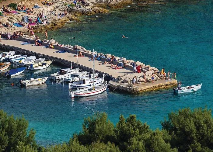 2 Bedroom Stunning In Apartament