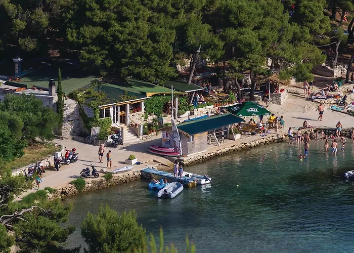 Apartament 2 Bedroom Stunning In *