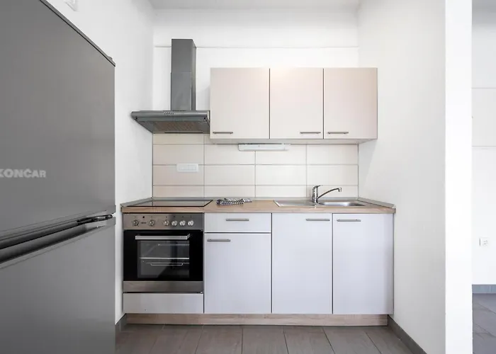 2 Bedroom Stunning In * Murter